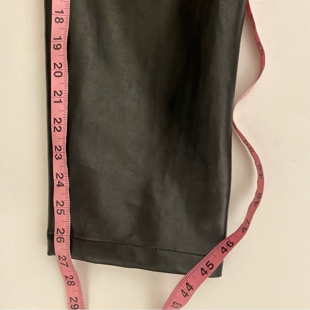 Aritzia || Wilfred Free Modern Cargo Pant Black Faux Leather 0 - Picture 11 of 12